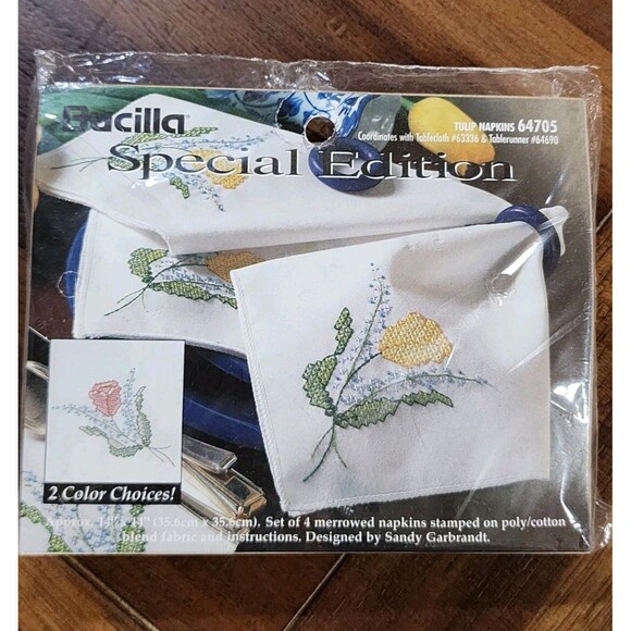 NEW Bucilla Special Edition Stamped Cross Stitch Set Of 4 Tulip Napkins 14"×14" - Picture 1 of 6